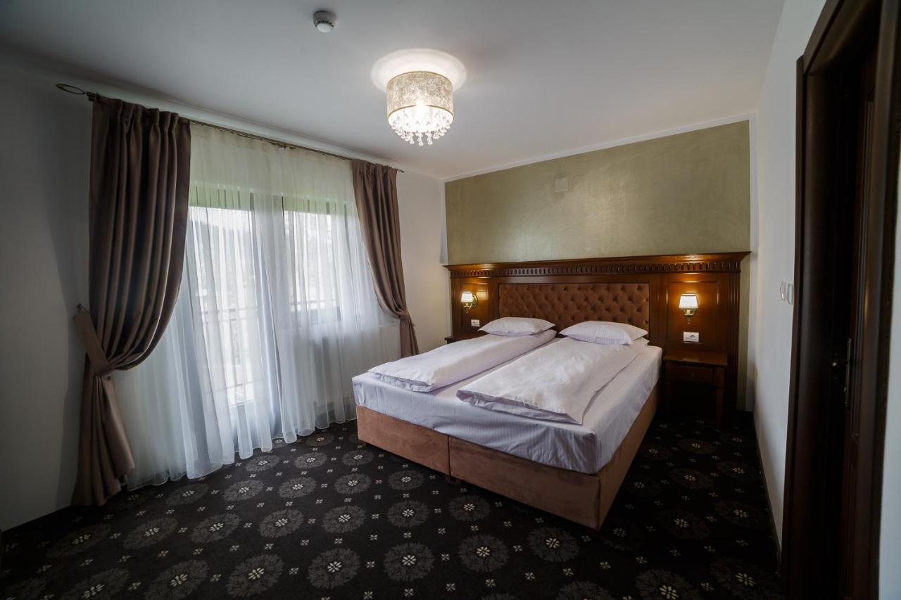 Gradina Mariajelor Hotel Campulung Moldovenesc Exterior photo