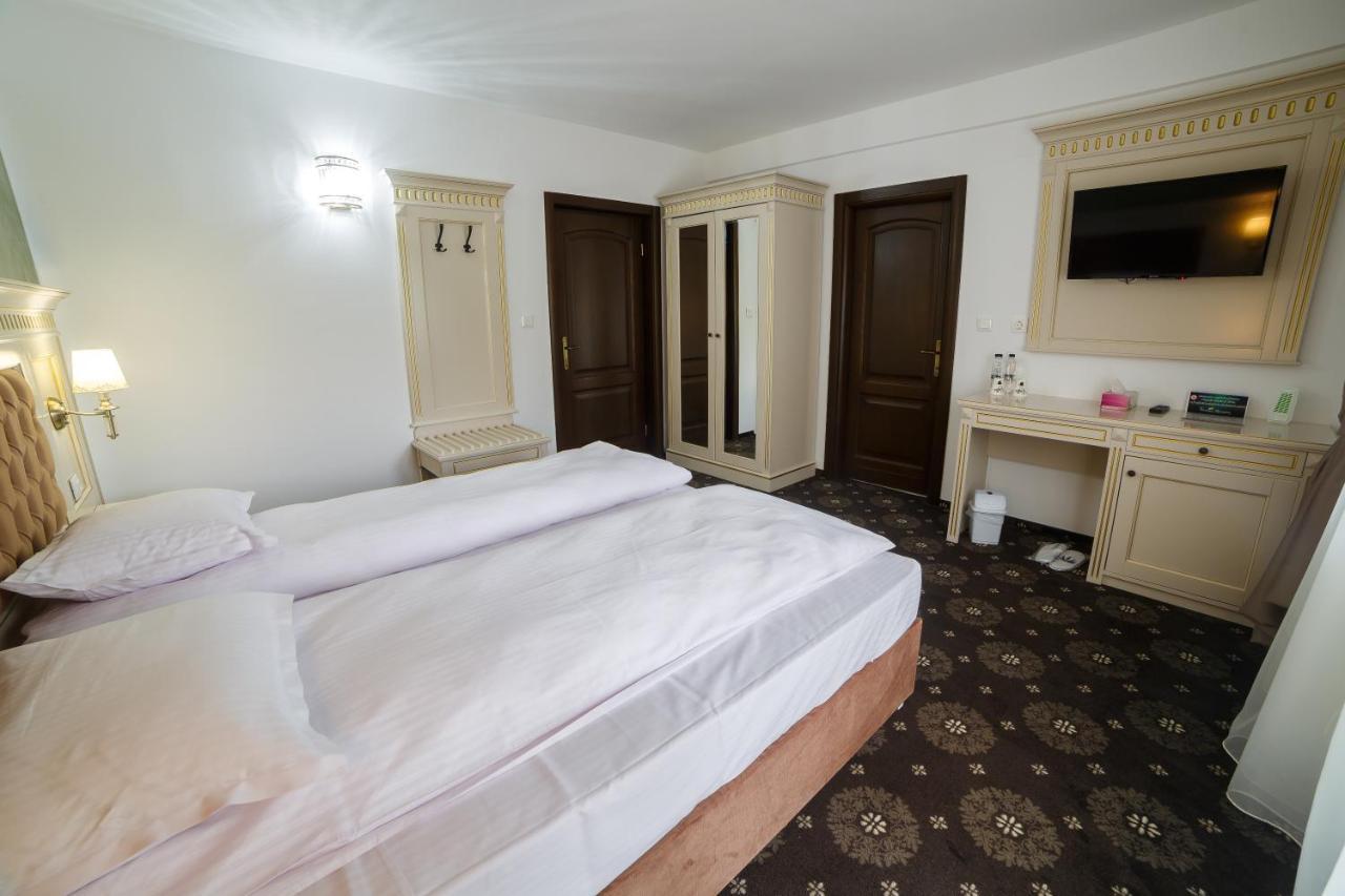 Gradina Mariajelor Hotel Campulung Moldovenesc Exterior photo