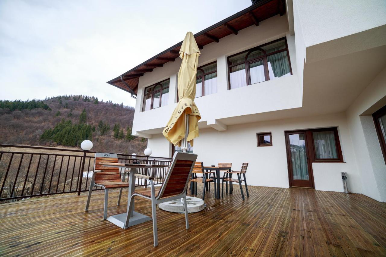 Gradina Mariajelor Hotel Campulung Moldovenesc Exterior photo